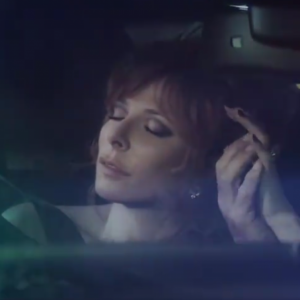 Image extraite du clip "Stolen Car" de Mylène Farmer et Sting, réalisé par Bruno Aveillan, octobre 2015.