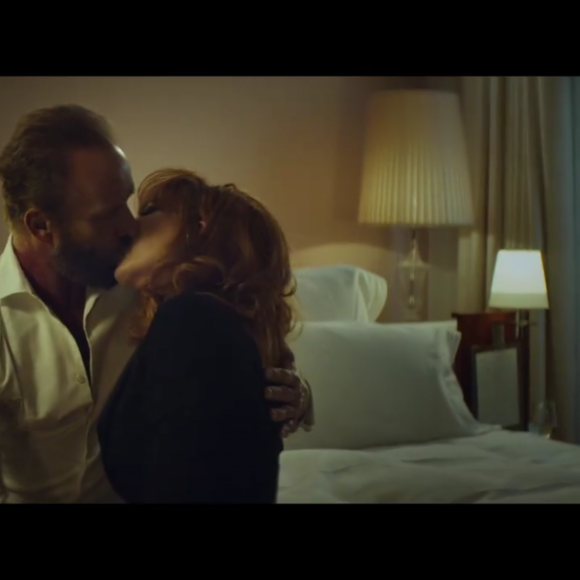 Image extraite du clip "Stolen Car" de Mylène Farmer et Sting, réalisé par Bruno Aveillan, octobre 2015.