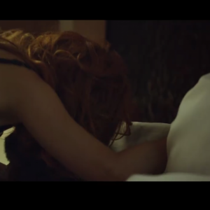 Image extraite du clip "Stolen Car" de Mylène Farmer et Sting, réalisé par Bruno Aveillan, octobre 2015.