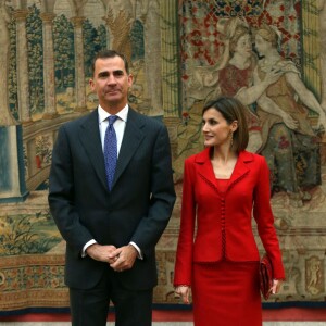 Le roi Felipe VI et la reine Letizia d'Espagne présidaient la réunion annuelle du patronage de l'Institut Cervantes au palais royal du Pardo à Madrid, le 19 octobre 2015, suivie d'un déjeuner.