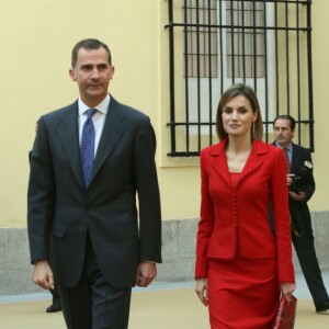 Le roi Felipe VI et la reine Letizia d'Espagne présidaient la réunion annuelle du patronage de l'Institut Cervantes au palais royal du Pardo à Madrid, le 19 octobre 2015, suivie d'un déjeuner.