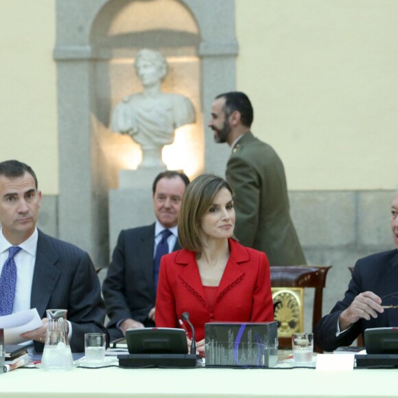 Le roi Felipe VI et la reine Letizia d'Espagne présidaient la réunion annuelle du patronage de l'Institut Cervantes au palais royal du Pardo à Madrid, le 19 octobre 2015, suivie d'un déjeuner.