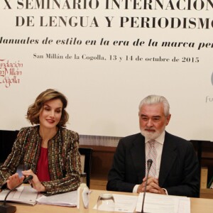 La reine Letizia d'Espagne assiste au Xe séminaire international sur la langue et le journalisme à Logroño, le 13 octobre 2015.