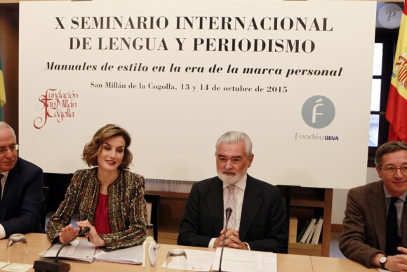 La reine Letizia d'Espagne assiste au Xe séminaire international sur la langue et le journalisme à Logroño, le 13 octobre 2015.