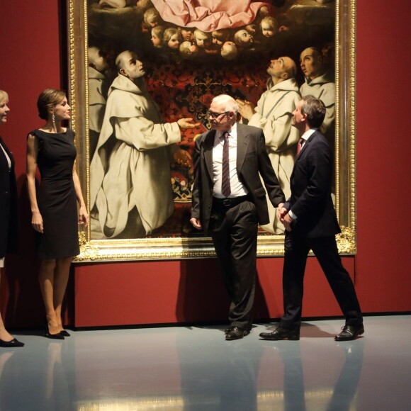 La reine Letizia d'Espagne - en Hugo Boss - au Musée Kunstpalast de Düsseldorf le 9 octobre 2015 pour inaugurer l'exposition Zurbaran.