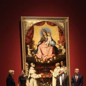 La reine Letizia d'Espagne - en Hugo Boss - au Musée Kunstpalast de Düsseldorf le 9 octobre 2015 pour inaugurer l'exposition Zurbaran.