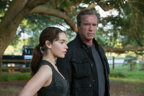 Arnold Schwarzenegger et Emilia Clarke dans "Terminator Genisys", sorti le 1er juillet 2015.