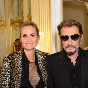 Johnny Hallyday et sa femme Laeticia - Remise de décoration de Commandeur de l'Ordre des Arts et des Lettres à Harvey Keitel au ministère de la culture à Paris le 13 octobre 2015.