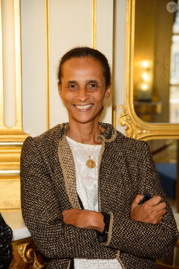 Karine Silla - Remise de décoration de Commandeur de l'Ordre des Arts et des Lettres à Harvey Keitel au ministère de la culture à Paris le 13 octobre 2015.