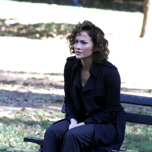 Jennifer Lopez sur le tournage de "Shades of Blue" à Central Park le 6 octobre 2015.