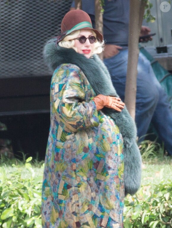 Lady Gaga (enceinte pour les besoins de la série) sur le tournage de "American Horror Story : Hotel" à Los Angeles, le 14 octobre 2015.