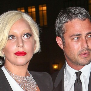 Lady Gaga et son compagnon Taylor Kinney quittent leur appartement à New York le 5 septembre 2014.