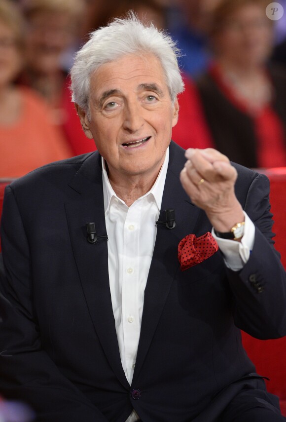 Jean-Loup Dabadie - Enregistrement de l'émission "Vivement Dimanche" à Paris le 13 octobre 2015 et qui sera diffusée le 18 Octobre 2015. Invité principal : Marthe Villalonga.