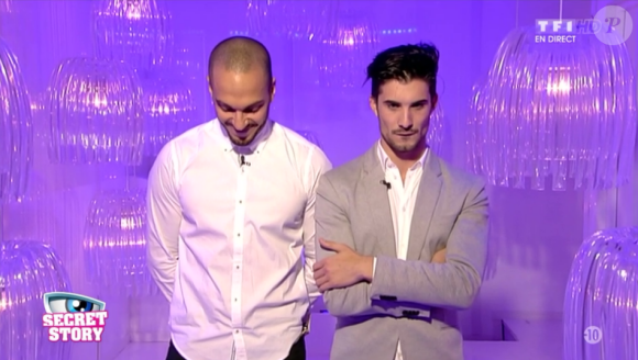 Nicolas et Ali dans le sas, dans l'hebdo de Secret Story 9, le vendredi 16 octobre 2015 sur TF1.