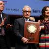 Martin Scorsese et Salma Hayek - Remise du 7e Prix Lumière à Martin Scorsese au Palais des Congrès de Lyon, lors du Festival Lumière le 16 octobre 2015.