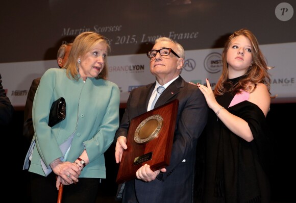 Martin Scorsese entouré de sa femme, Helen Morris, et de sa fille Francesca - Remise du 7e Prix Lumière à Martin Scorsese au Palais des Congrès de Lyon, lors du Festival Lumière le 16 octobre 2015.