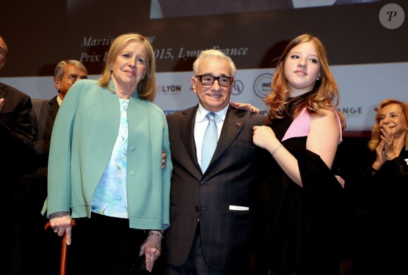 Martin Scorsese entouré de sa femme, Helen Morris, et de sa fille Francesca - Remise du 7e Prix Lumière à Martin Scorsese au Palais des Congrès de Lyon, lors du Festival Lumière le 16 octobre 2015.
