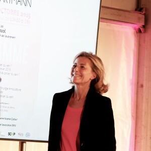 Exclusif - Lancement de la campagne Octobre Rose avec Claire Chazal à la clinique Hartmann à Neuilly sur Seine le 7 octobre 2015.