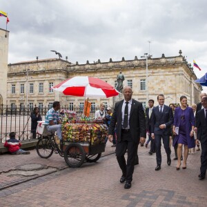 La princesse Victoria, enceinte, et le prince Daniel de Suède en visite officielle en Colombie à Bogota, le 22 octobre 2015