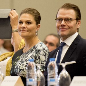 La princesse Victoria, enceinte, et le prince Daniel de Suède en visite officielle en Colombie, à Carthagène des Indes, le 22 octobre 2015