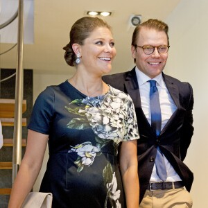 La princesse Victoria, enceinte, et son mari le prince Daniel de Suède en visite officielle en Colombie, à Carthagène des Indes, le 22 octobre 2015