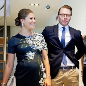 La princesse Victoria, enceinte, et son mari le prince Daniel de Suède en visite officielle en Colombie, à Carthagène des Indes, le 22 octobre 2015