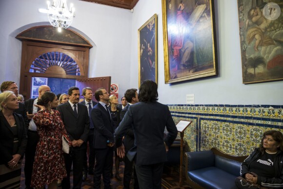 La princesse Victoria, enceinte, et le prince Daniel de Suède en visite officielle au Pérou, à Lima, le 21 octobre 2015