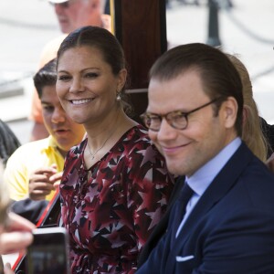 La princesse Victoria, enceinte, et le prince Daniel de Suède en visite officielle au Pérou, à Lima, le 21 octobre 2015