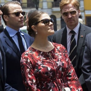 La princesse Victoria, enceinte, et le prince Daniel de Suède en visite officielle au Pérou, à Lima, le 21 octobre 2015