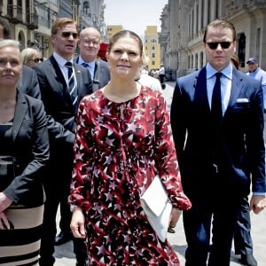 La princesse Victoria, enceinte, et le prince Daniel de Suède en visite officielle au Pérou, à Lima, le 21 octobre 2015