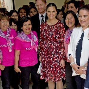 La princesse Victoria, enceinte, et le prince Daniel de Suède en visite officielle au Pérou, à Lima, le 21 octobre 2015