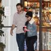 Exclusif - Christina Aguilera et son fiancé Matthew Rutler font leur shopping de Noël au Beverly Glen Market à Los Angeles. Le 21 décembre 2014