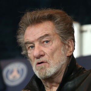 Eddy Mitchell au Parc des Princes le 21 octobre 2015 pour le match de Ligue des Champions PSG - Real Madrid. © Cyril Moreau / Bestimage