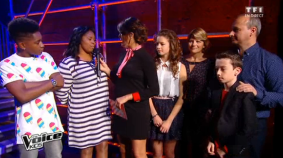 Karine Ferri, enceinte lors de la finale de The Voice Kids 2, vendredi 23 octobre sur TF1.