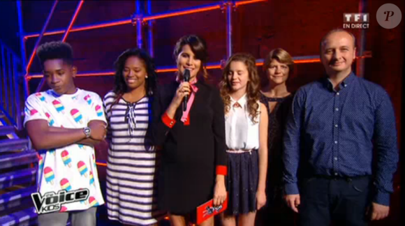 La maginifique Karine Ferri, enceinte, lors de la finale de The Voice Kids 2, vendredi 23 octobre sur TF1.