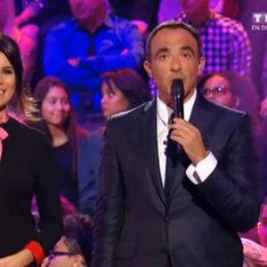 Karine Ferri, enceinte et radieuse, lors de la finale de The Voice Kids 2, vendredi 23 octobre sur TF1.