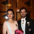  Le prince Carl Philip et la princesse Sofia de Suède, enceinte de leur premier enfant, assistaient le 23 octobre 2015 au gala annuel de l'Académie royale suédoise des sciences de l'ingénieur, à la Maison des concerts de Stockholm. La première sortie de la princesse, vêtue d'une robe bien près du corps, depuis l'annonce de sa grossesse. 