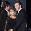 Gareth Bale et sa compagne de longue date, Emma Rhys-Jones, enceinte - Première mondiale du nouveau James Bond "Spectre" au Royal Albert Hall à Londres le 26 octobre 2015.