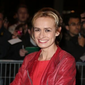 Sandrine Bonnaire - Arrivée à l'avant-première de 'Salaud on t'aime' à l'UGC Normandie sur les Champs-Elysées à Paris le 31 mars 2014.