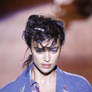 Irina Shayk sur le podium Marc Jacobs en septembre 2015