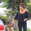 North West et sa nounou se rendent aux Miss Melodee Studios pour la leçon de danse de la fille de Kim Kardashian et Kanye West. Tarzana, le 28 octobre 2015.