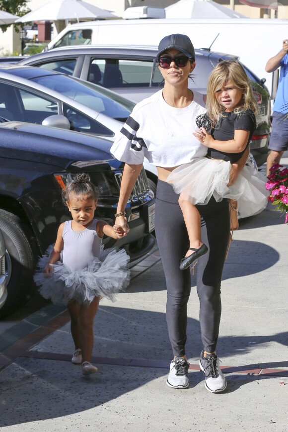 Please hide children's faces prior to the publication - Kourtney Kardashian takes her daughter Penelope and niece North West to ballet class, Los Angeles, CA, USA on October 21, 2015. The two munchkins looked adorable in tutus as they gear up to learn ballet. Photo by GSI/ABACAPRESS.COM22/10/2015 - Los Angeles