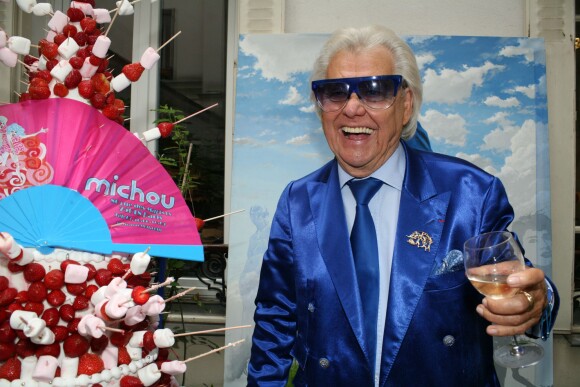 Exclusif - Michou - Michou fête son 84ème anniversaire dans son cabaret à Paris le 18 juin 2015.