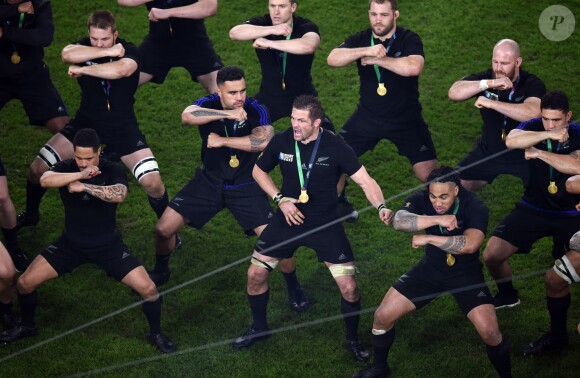 Le haka des All Blacks, lors de la 8e édition de la coupe du monde de rugby, au Royaume-Uni, le 31 octobre 2015