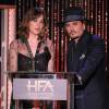 Dakota Johnson et Johnny Depp pendant la 19e soirée des Hollywood Film Awards au Beverly Hilton Hotel, Los Angeles, le 1er novembre 2015.