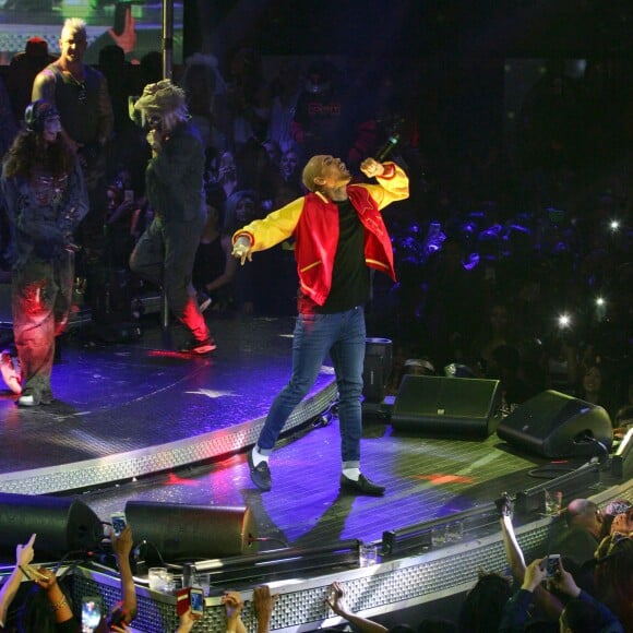 Chris Brown enflamme le Drai's lors de la soirée Halloween de la boîte de nuit. Las Vegas, le 31 octobre 2015.