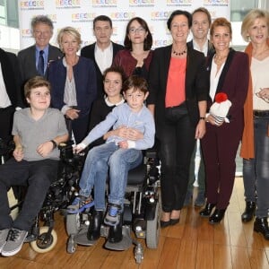 Nelson Monfort, Sophie Davant, Marc Lavoine, Delphine Ernotte, Laurence Tiennot-Herment, Damien Thévenot, Laura Tenoudji, Laurence Piquet - Conférence de presse du Téléthon 2015, à France Télévisions à Paris le 4 novembre 2015. Le Téléthon 2015 aura lieu le 4 et le 5 décembre et le parrain de cette édition sera Marc Lavoine