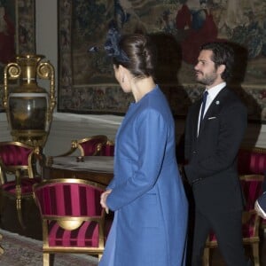 Le prince Daniel, la princesse Victoria, enceinte, et le prince Carl Philip se joignaient au roi Carl XVI Gustaf et à la reine Silvia de Suède lors de la séance photo au palais Drottningholm à Stockholm pour la réception du président tunisien Béji Caïd Essebsi et son épouse Saïda le 4 novembre 2015.