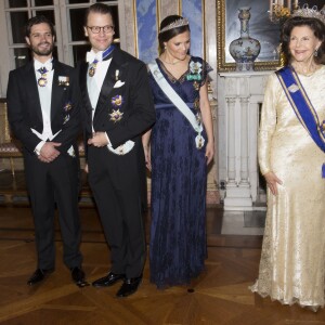 La princesse Victoria, enceinte, participait au dîner d'Etat donné par le roi Carl XVI Gustaf et la reine Silvia de Suède le 4 novembre 2015 au palais Drottningholm à Stockholm un dîner d'Etat en l'honneur du président tunisien Béji Caïd Essebsi et son épouse Saïda.