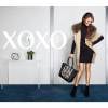 Chrissy Teigen figure sur la campagne publicitaire automne-hiver 2015-2016 de XOXO.